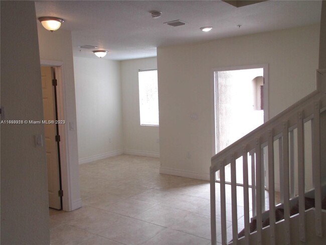 Foto del edificio - 21465 SW 112th Ave