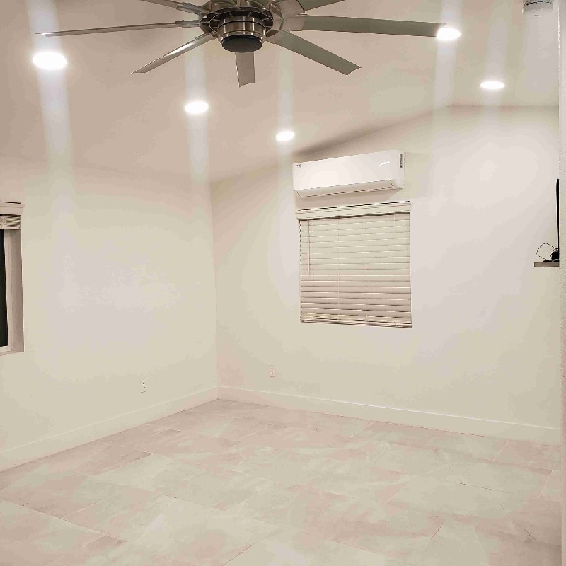 Building Photo - 846 Spruce Ct