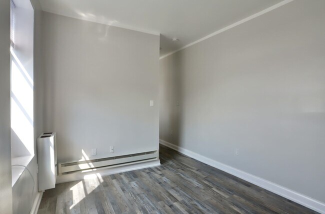 Foto del edificio - 4901 Murphy Pl