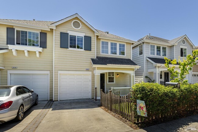 Building Photo - 2023 Easton Dr