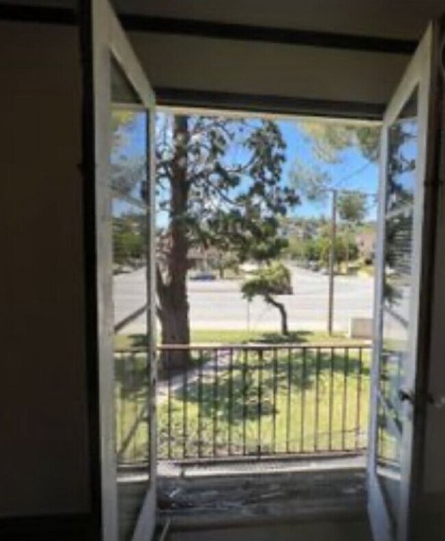 Foto del edificio - 1171 Huntington Dr