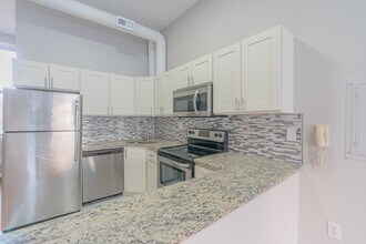 1514 W Girard Ave photo'