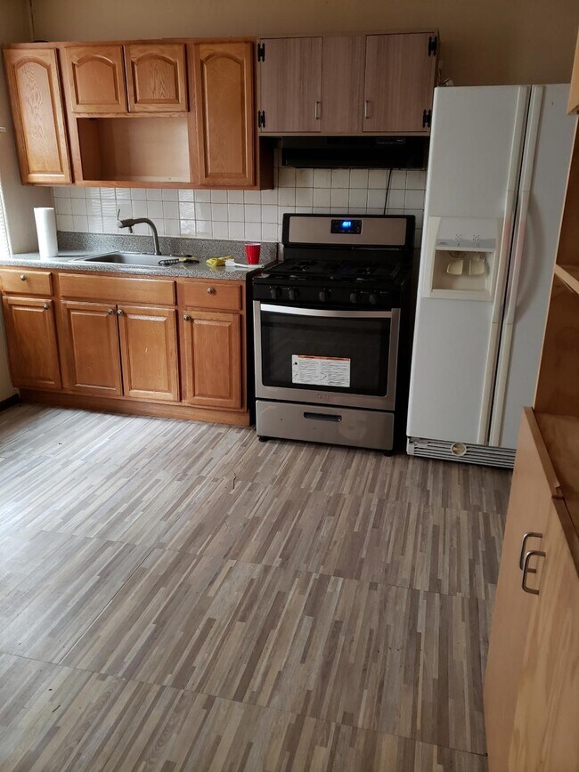 9135 97th St, Woodhaven, NY 11421 House Rental in Woodhaven, NY