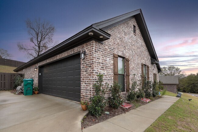 Foto del edificio - Millbrook Rental!