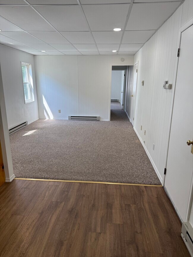 Foto del edificio - 339 S Poplar St