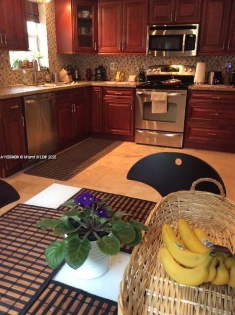 Building Photo - 3 bedroom in Miami Shores FL 33150