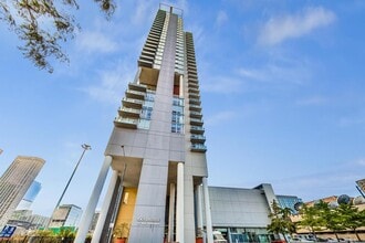 Building Photo - 737 W Washington Blvd