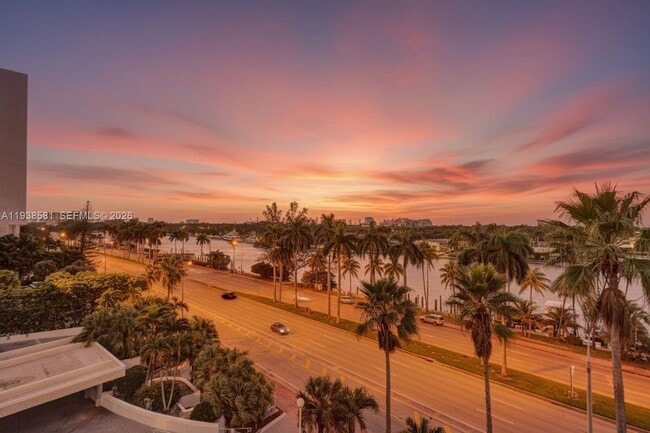 Building Photo - 5005 Collins Ave