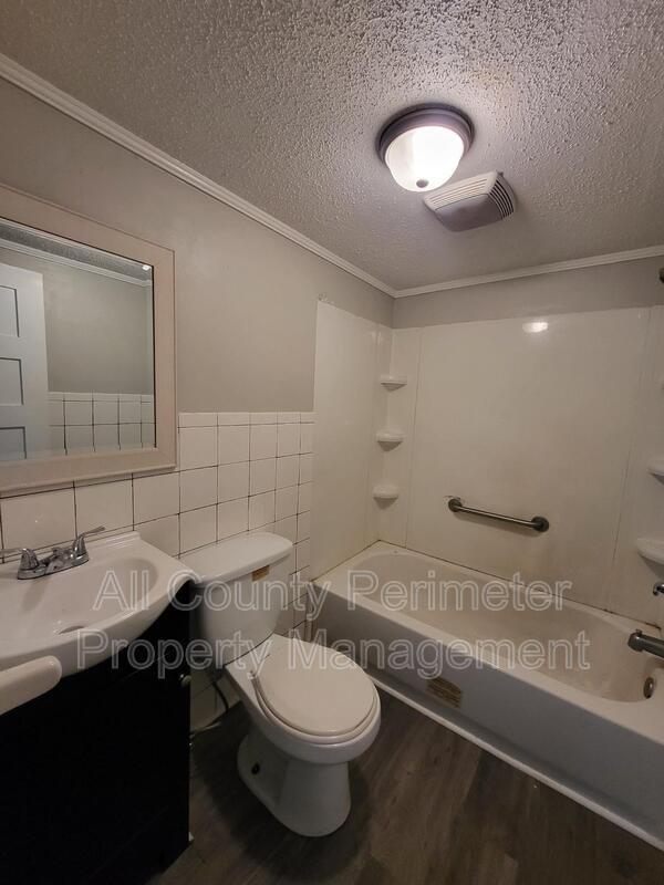 507 W Main St Unit C, Forsyth, GA 31029 Condo for Rent in Forsyth, GA