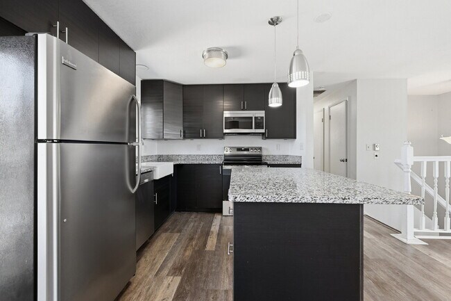Building Photo - $2,895.95 - 4 Bed/2 Bath Home with Finished Basement and Fireplace in Broomfield!