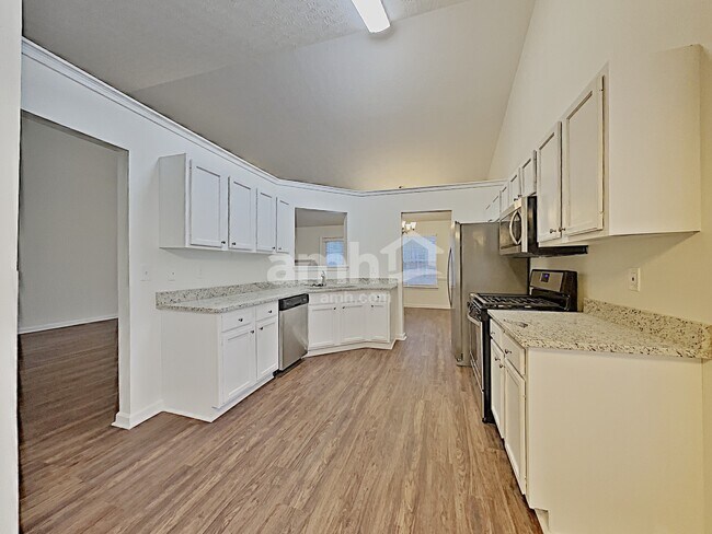 Foto del edificio - 2462 Heatherton Ct