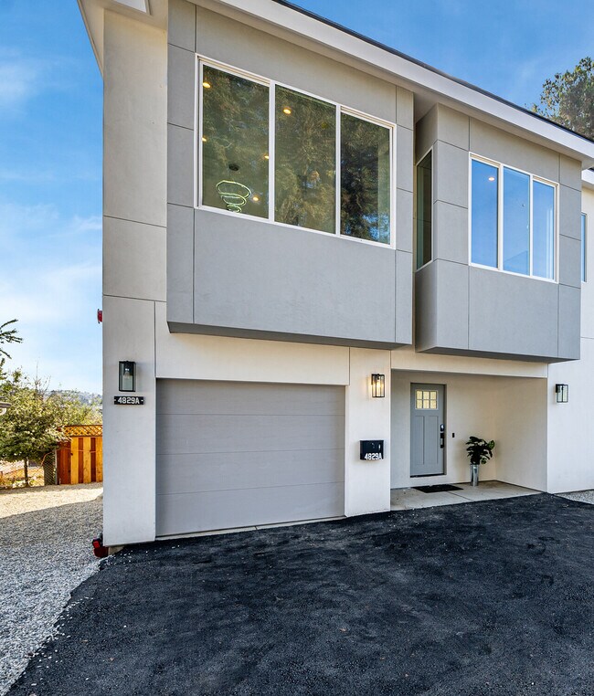 Building Photo - 4829A Proctor Rd