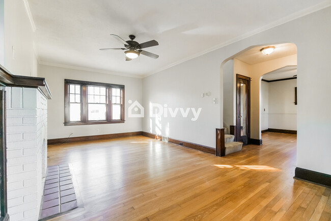 Foto del edificio - 468 Greenwood Ave, Akron, OH 44320