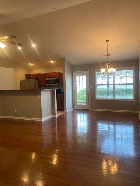 Foto del edificio - Karns 2 bed/2 bath with a Neighborhood Pool