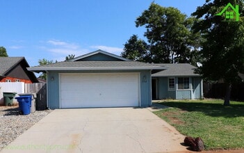 Building Photo - 2566 Capella St