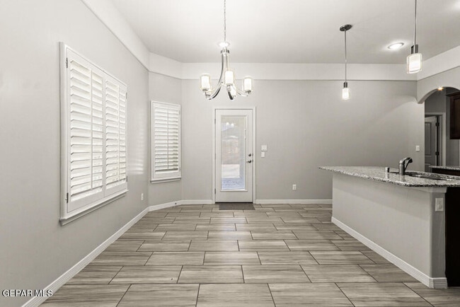 Foto del edificio - 14824 Harry Flournoy Ave