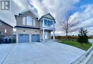 Building Photo - 5688 Pegasus St