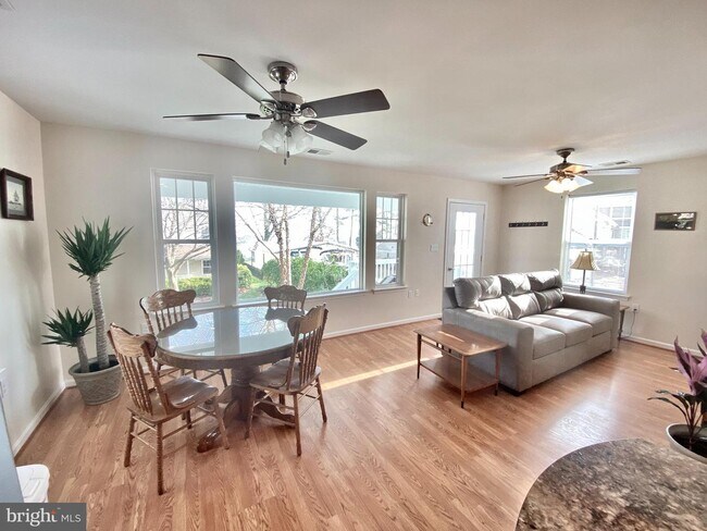 Foto del edificio - 18816 Wicomico River Dr