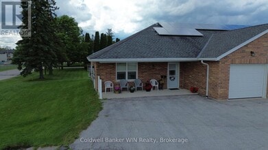 Building Photo - 444 Newfoundland St