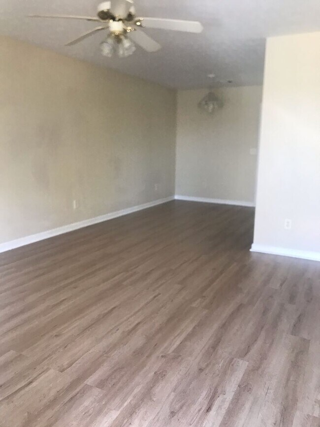 Foto del edificio - 2109 1st Ave