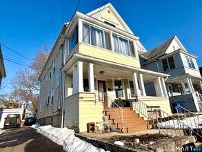 Building Photo - 410 Davidson St