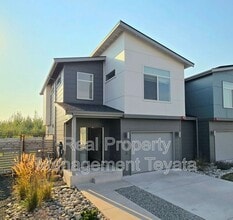 Building Photo - 4813 Springside St