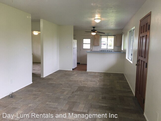 Building Photo - 2 br, 1.5 bath House - 17-556 Puko Street