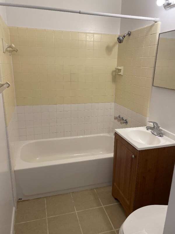 Building Photo - 6240 Landover Terrace