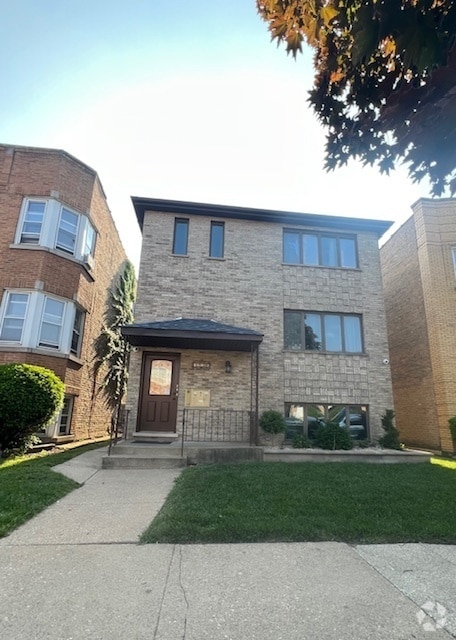 Building Photo - 1806 Oak Park Ave