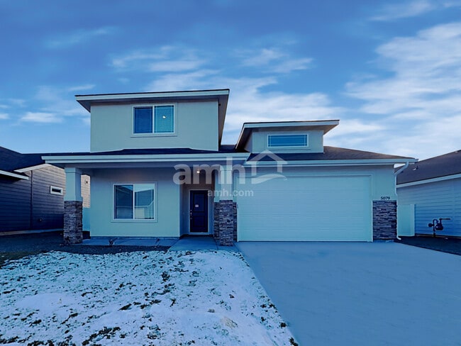 Building Photo - 5079 W Bellevue St