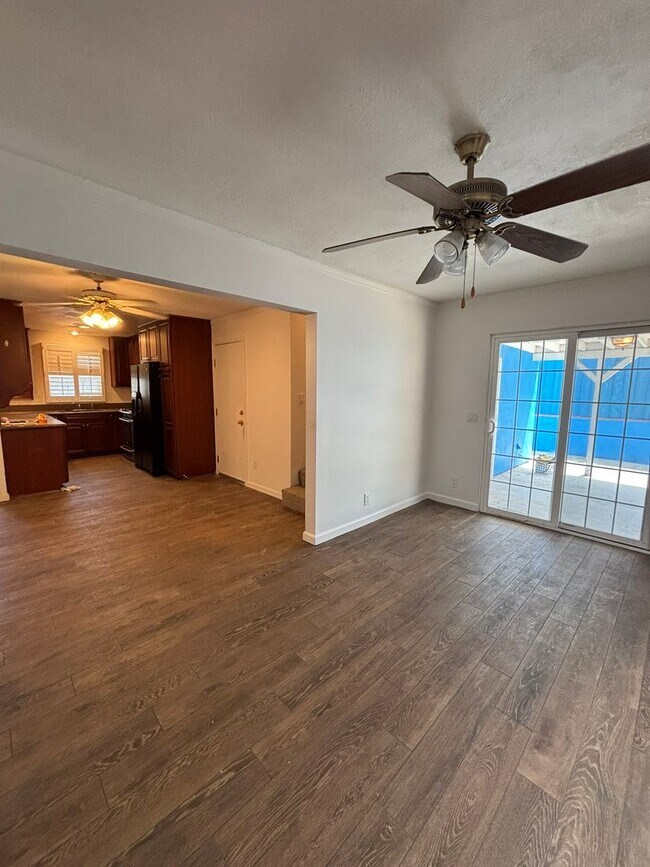 Foto del edificio - 4122 Aragon Dr