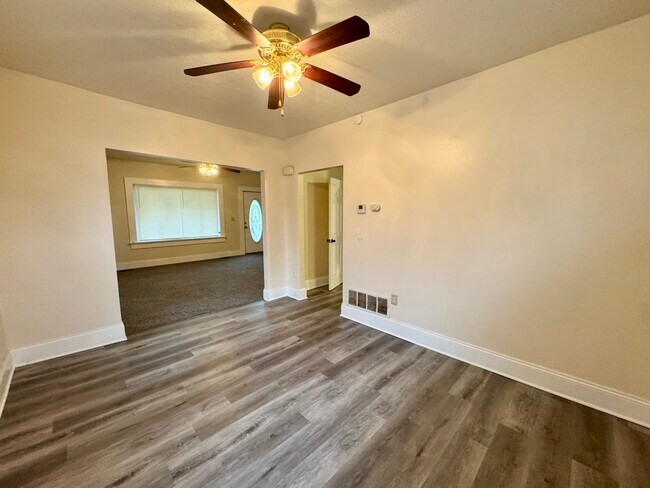 Foto del edificio - 2442 16th St NE