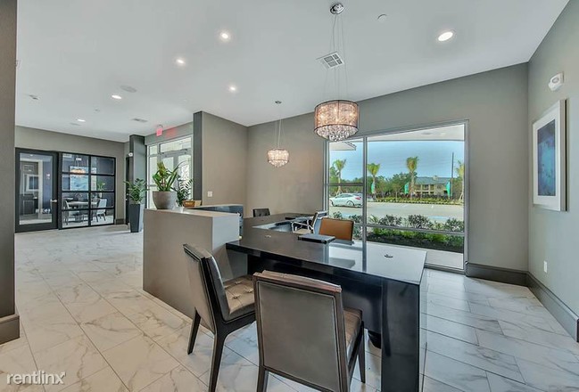 Foto del edificio - 1 br, 1 bath Apartment - 4001 Ella Blvd 953
