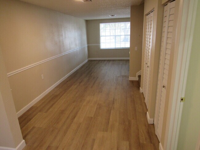 Building Photo - 48 Herald Dr