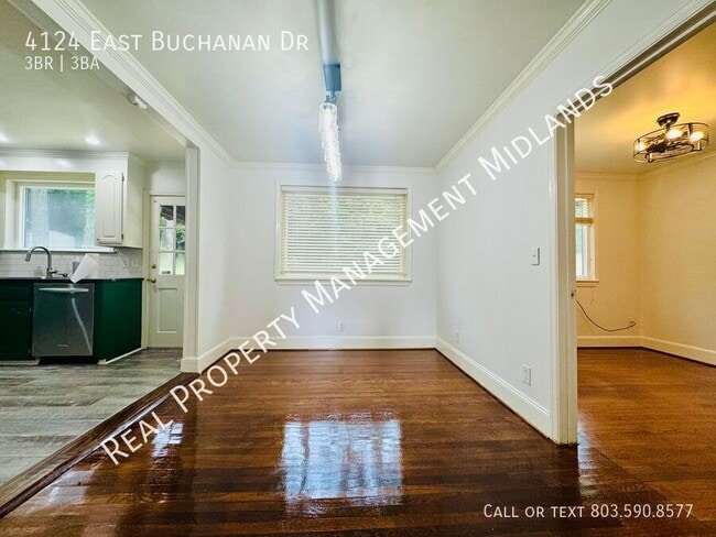 Building Photo - 4124 E Buchanan Dr