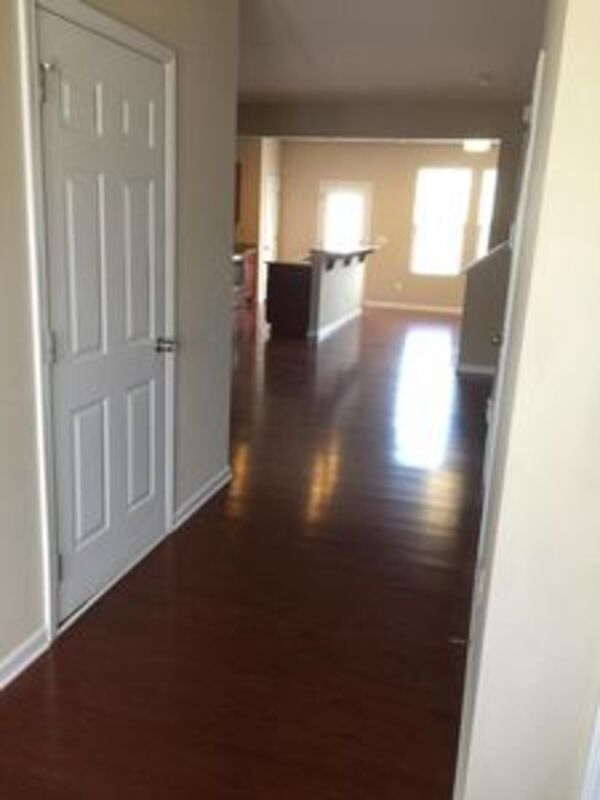 Foto del edificio - 304 Leighann Ridge Ln