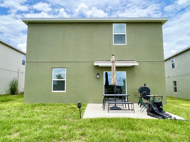 Foto del edificio - 2262 Mountain Pine St