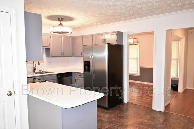 Foto del edificio - 6405 Rolling Meadows Ln