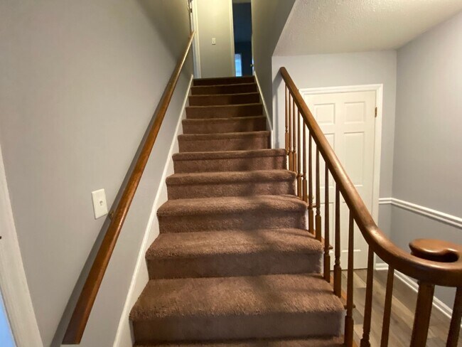 Foto del edificio - 3 Bedroom 2.5 Bath 2 car garage Fully upda...