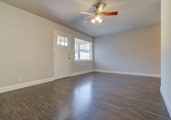 Building Photo - 7711 Watson St