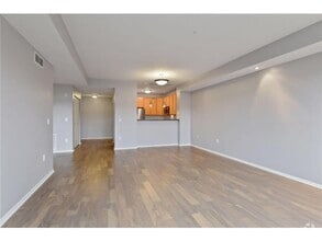 Building Photo - 560 2nd St