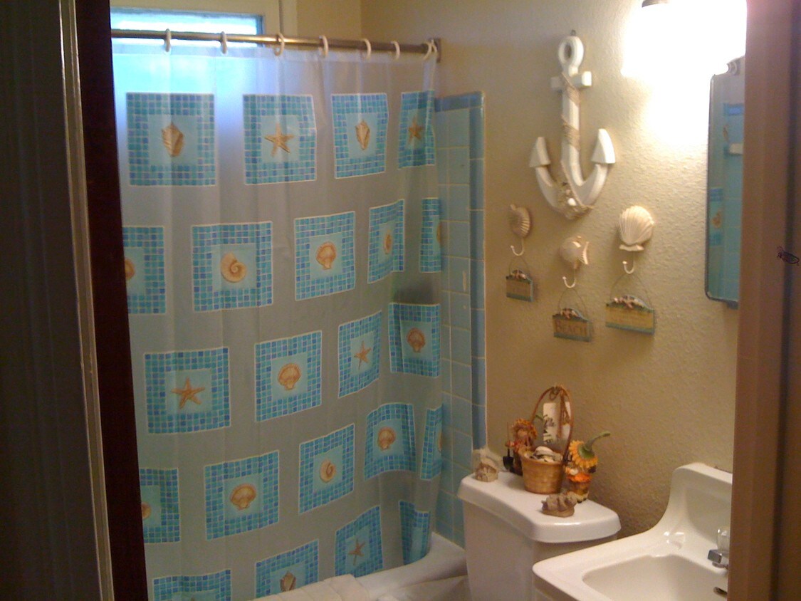 Foto principal - 5701 Rio Vista Dr
