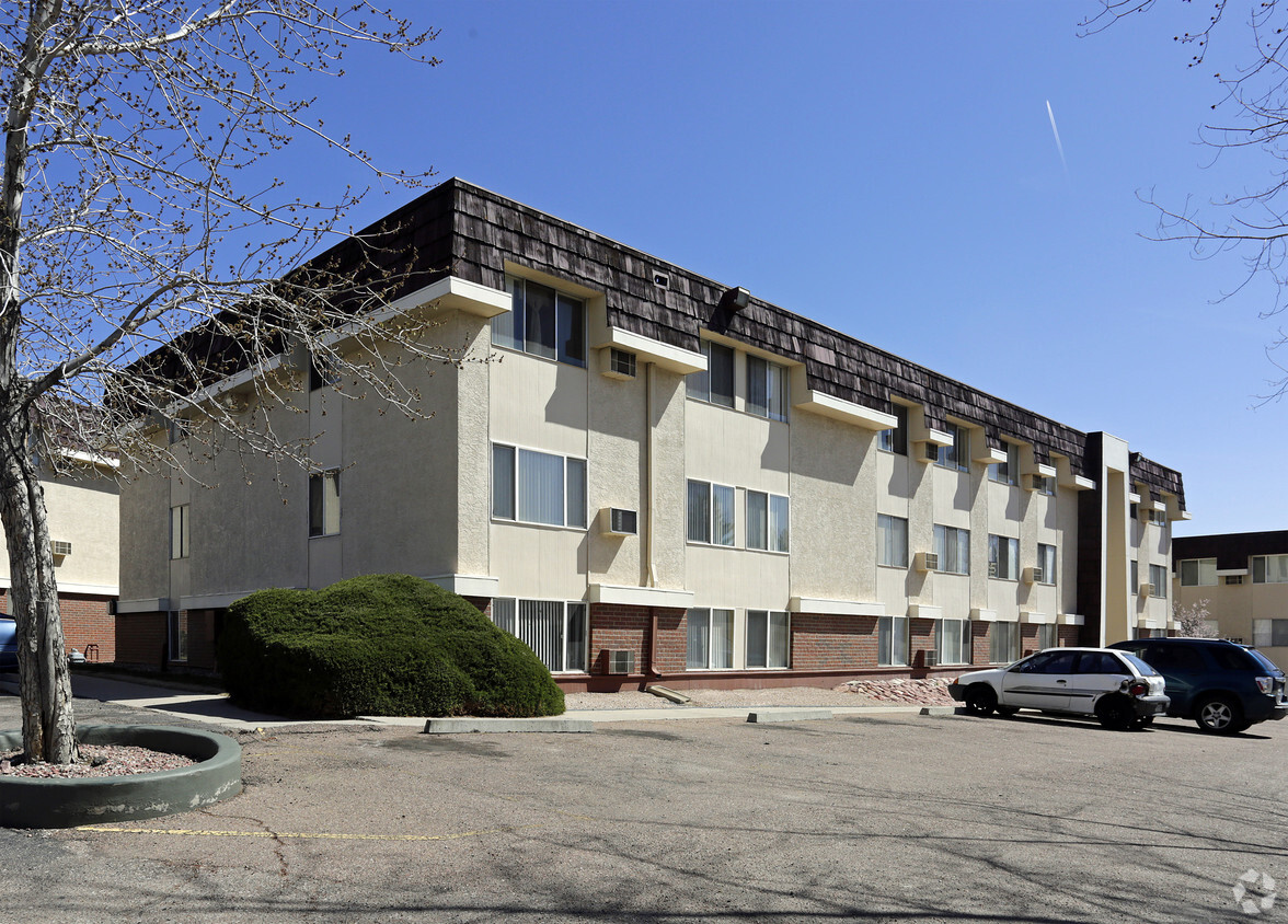 Primary Photo - Park Ridge Apartments