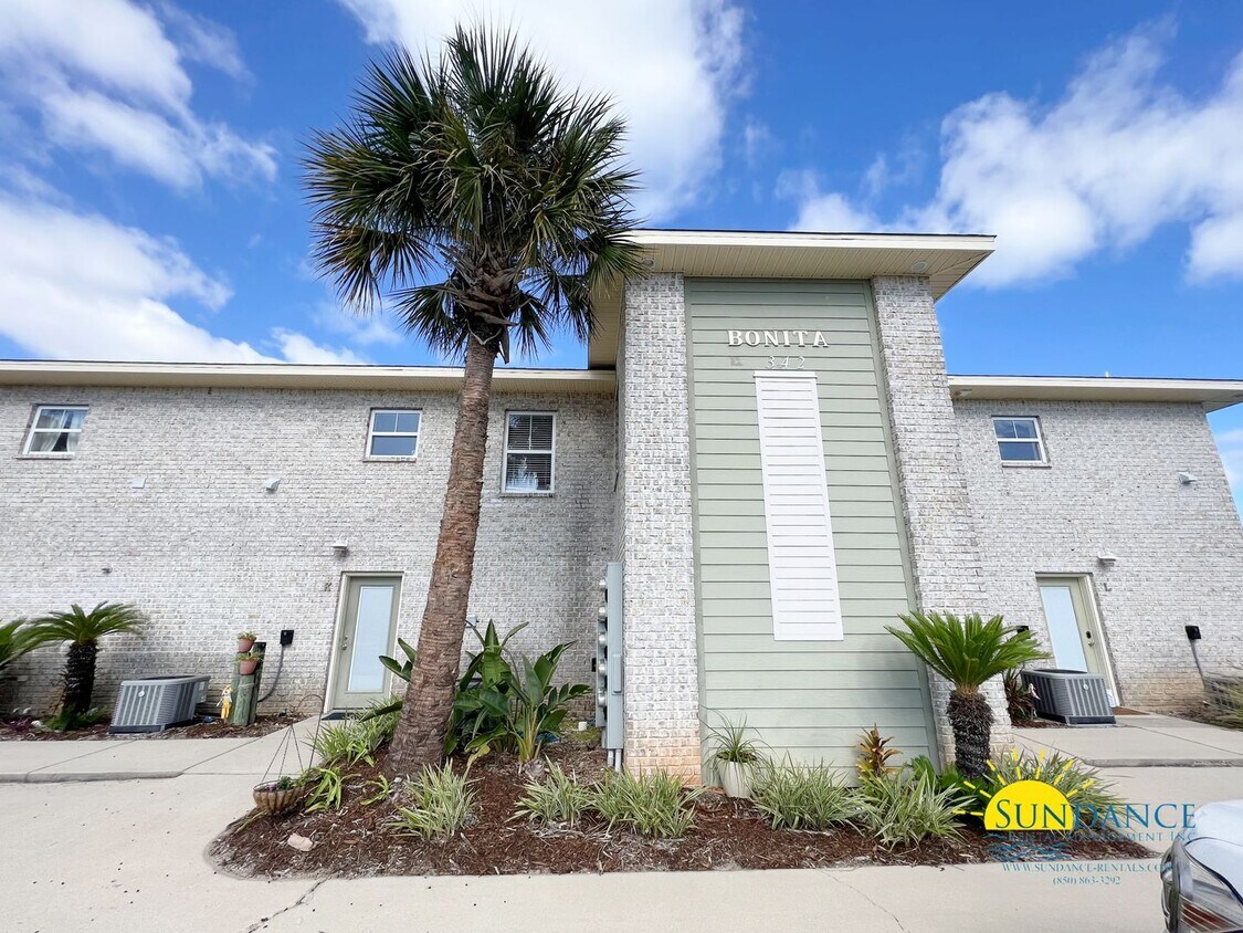 Waterfront 2 Bedroom Unit in Fort Walton B... Condo for Rent in Fort Walton Beach, FL
