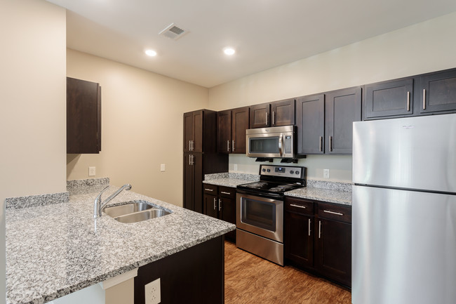 Building Photo - Canal Crossing Apartment Homes