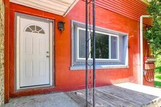 Building Photo - 1614 Rte 9W