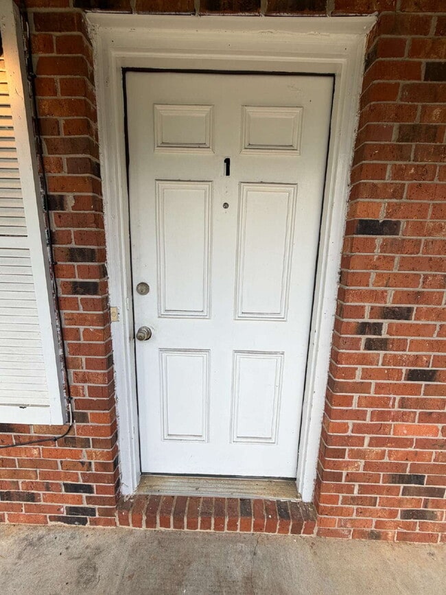 Building Photo - Apt for rent in Midland City, AL