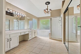 Building Photo - 15403 Redbud Leaf Ln