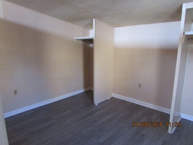 Foto del edificio - 360 N Magnolia St