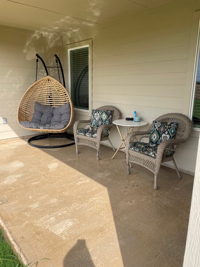 Foto del edificio - 115 Loon Dr